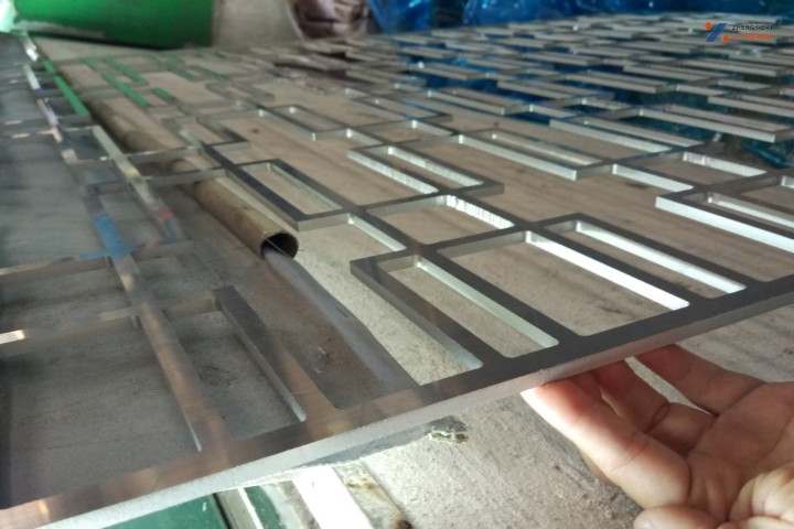 鏤空雕刻鋁單板:個性化金屬藝術引領空間裝飾新風尚