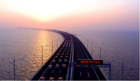 向下一個“港珠澳大橋”前進!正一建材幕墻鋁單板一直在路上