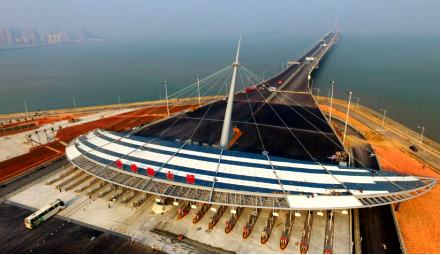 向下一個“港珠澳大橋”前進!正一建材幕墻鋁單板一直在路上